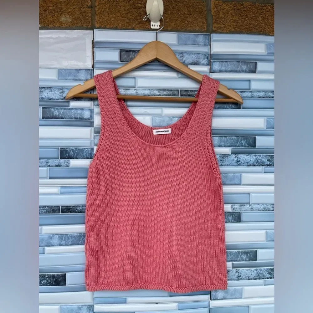 John Patrick yarn knit top size small